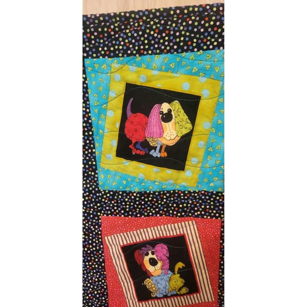 Happy Dog‎ Quilted Pattern Blanket Please Refer To Photos For Measurements.